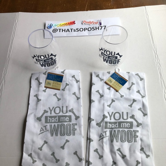 NWT Set of 2 Plastic Tumblers and 2 Kitchen Towels - Picture 2 of 11